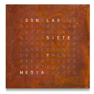 Qlocktwo - Creator´S Edition Rust 45*45 cm. Rostat stål