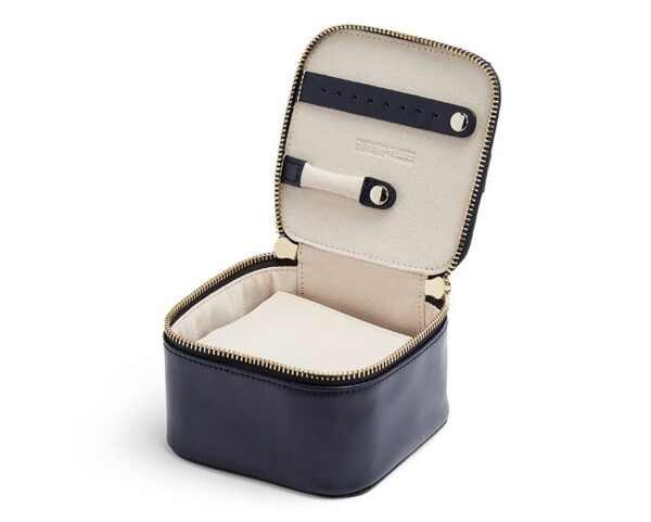Wolf smyckeskrin. Maria ZIP Jewerly Cube. Navy. Nyhet! - Bild 4