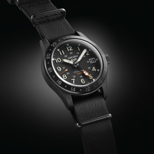 Seiko 5 Sports Field ‘Deception’ Mechanical GMT. 40 mm. 1 ex - Bild 2