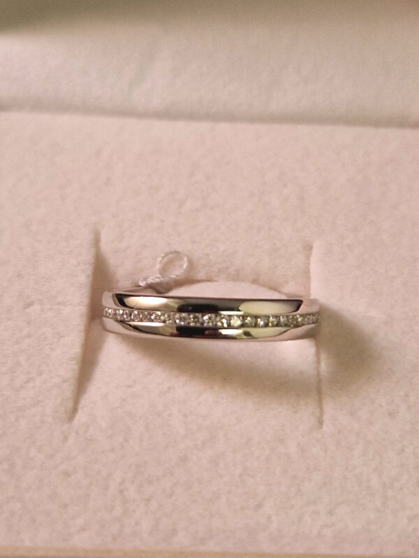 Rivoir Diamond 18 k - 0,14 ct.- Stl 17,2 mm. 1 st