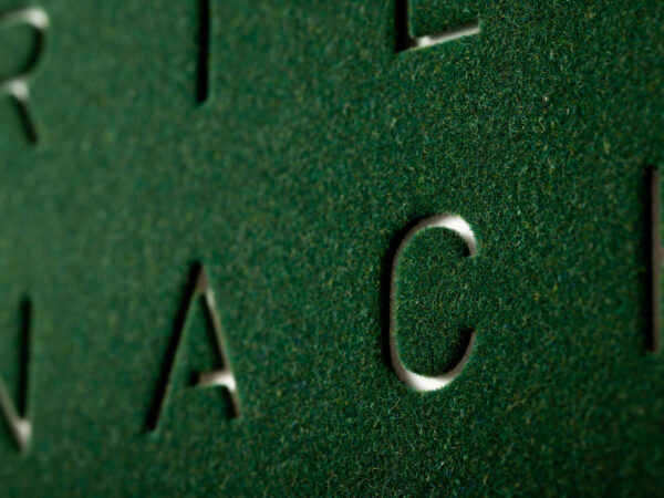 Qlocktwo - Green Velvet 45*45 cm. Grön sammet. Beställningsvara - Bild 4