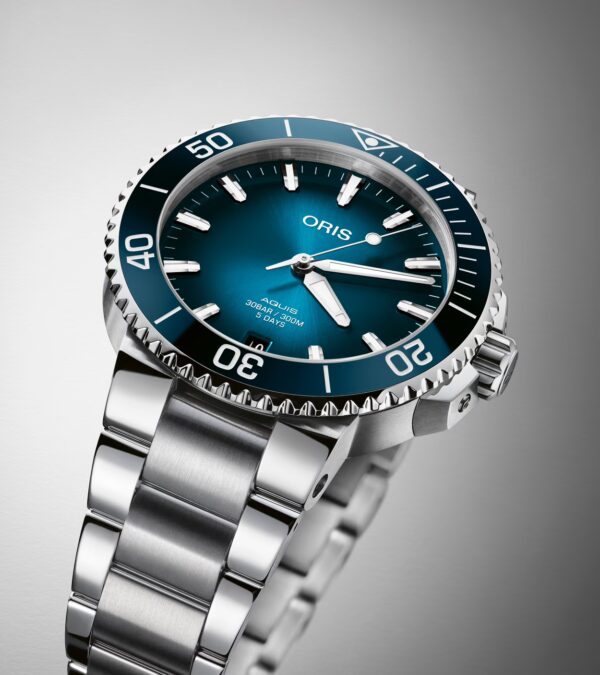 Oris Aquis Date - Calibre 400. 41,5 mm. - Bild 3