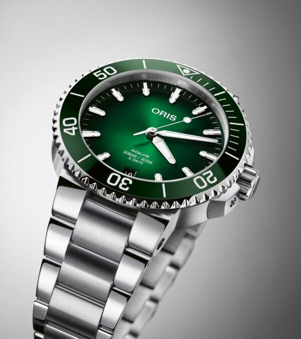 Oris Aquis Date - Calibre 400. 41,5 mm. Nya versionen - Bild 2
